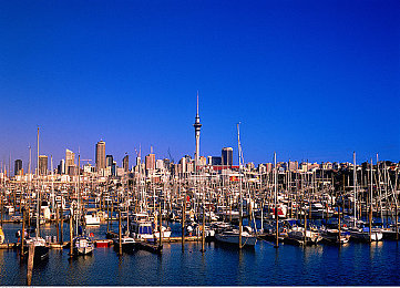 精国产品一区二区三区：中国汽车品牌三线布局揭秘，新手村到巅峰战场的制胜攻略-3