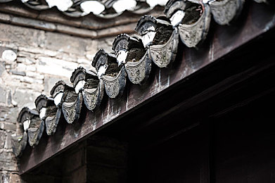 黄色app03：第三代人工智能导航核心上线，赛博朋克竞速新作开启霓虹狂飙-3