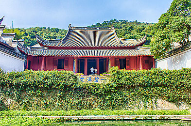 软件下载3.0.3每天无限次破解版大全华为:极速狂飙无限改装,合法解锁全赛道驾驶乐趣-3