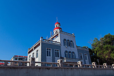 黄游：传奇黄黑涂装赛车游戏正式发售，极致拟真驾驶与策略管理引爆硬核竞速热潮-3