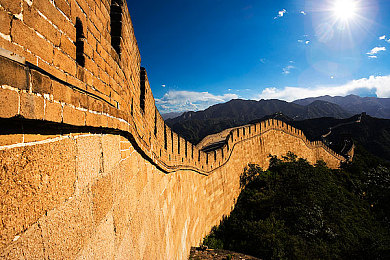 国产AV制作:国产改装新游发布,真实竞速体验引爆玩家期待-3