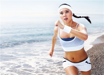 黄色应用下载3.0：《极限狂飙：霓虹都市》正式上线，未来竞速与深度改装引爆玩家热情-2