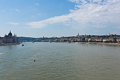 男和女一起差差差：《极速搭档》今日上线，双人协同竞速开启全新社交竞技维度