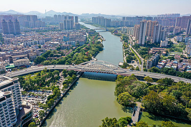 免费软件下载3.0.3版本安装oppo大全：霓虹赛道，指尖狂飙，都市竞速新纪元-2