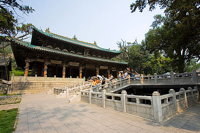 三上悠亚黄片：虚拟偶像与赛车碰撞，霓虹都市上演极速养成之旅-4