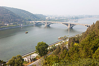 虎白女粉一线天白馒头：疾驰画布，玩家共创的视觉艺术革命-2