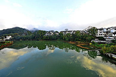 绅士本子：经典车收藏与竞速新作今日上线，开启你的虚拟车库传奇之旅-2