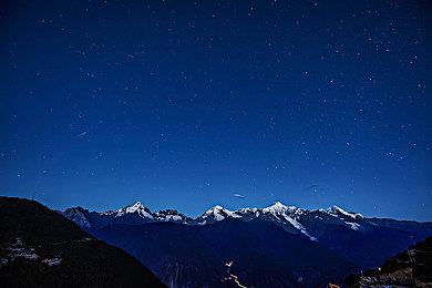 男女搞逼下载:极速搭档革新竞速体验,双人协同挑战硬核驾驶-3