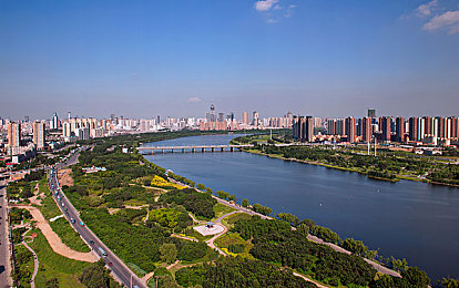 软件免费下载3.0.3免费oppo版破解大全可以下载视频：极速巅峰，赛道艺术与安全驾驶的终极指南-4