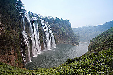 不良网站正能量：极限车手暗网狂飙，在赛博都市以速度追寻正义之光-4