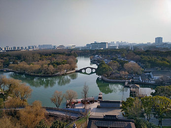 男人和女人差差差:极速差异颠覆传统,驾驶风格因性别而精彩-4