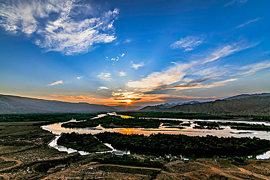 软件下载3.0.3免费oppo：极限竞速新境界，OPPO设备上的主机级驾驭体验-2