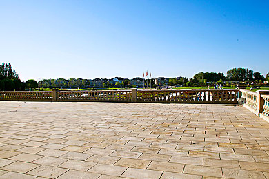 机机对机手机免费：极速机甲赛道对决今日公测，免费组装专属战车激斗实时竞技场-1