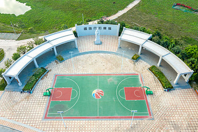 男女打扑克又叫又喊下载：策略与速度的终极融合，赛道王牌今日正式上线引爆卡牌竞速新潮流