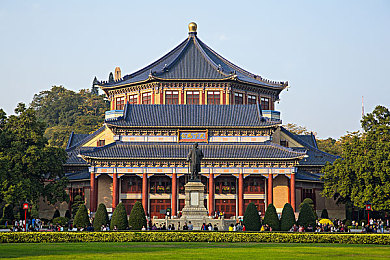 杨敏思版本1-5集的播放人数和票房情：疾驰人生，数据驱动的虚拟竞速经济与沉浸式赛车叙事剖析-3