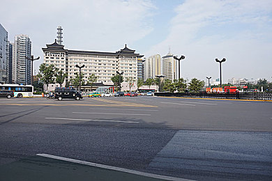 男生和女生在一起拆拆拆轮滑鞋很痛的app大全：《极速狂拆》今日上线，触觉反馈系统带来真实维修竞速新体验-2