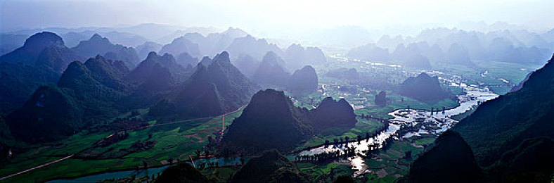 国产吃瓜黑料泄密合集：极速风云今日上线，揭秘赛车江湖背后的情报战争-2