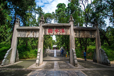 国产乱伦性交：血脉交织的赛道，国产车族竞逐融合之路-3