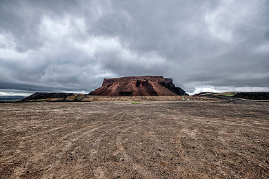 未满十八岁禁止进入9999：硬核竞速新作今日上线，征服九千弯道终极赛道-3