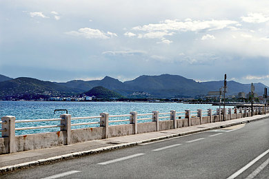 国产网友Av:竞速与探索融合,国产独立游戏打造深度驾驶冒险新体验-2