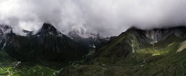 剧烈运动扑克牌：极速狂飙，卡牌决胜，赛道上的策略对决-3