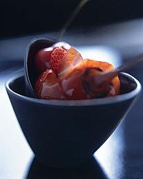 黄色软件在线播放:街头狂飙,自由改装与实时竞速的热潮来袭-3