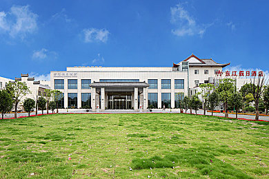 黄色App下载3.0.3：极速都市新版本上线，霓虹赛道与改装狂潮引爆移动竞速-3