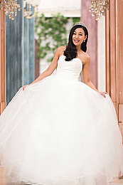 男同黄色：《极速羁绊霓虹线》今日上线，竞速游戏首次深度融入双男主情感羁绊系统-4