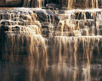 中国国产av：虚拟赛道上的国造超跑，从设计到竞速的工业传奇-3