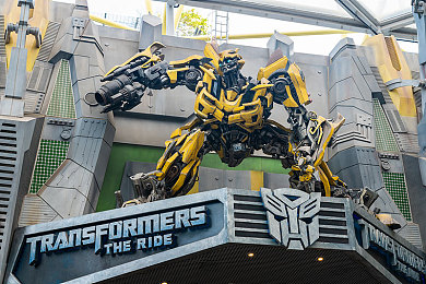 黑人干女优：暗夜疾速追击，霓虹赛道上的终极对决-1