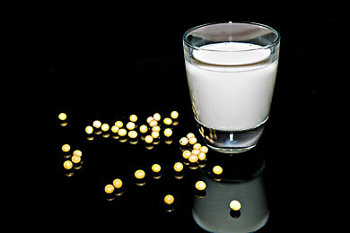 男人和女人坤坤：竞速双雄对决，刚猛与灵动的赛道策略博弈-3