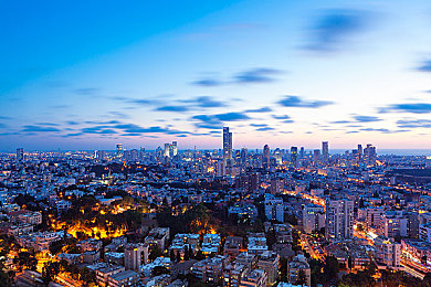 黄色www.：极速视觉霓虹轨迹，颠覆传统赛车体验的视觉革命-5