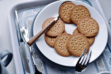 黄色软件大全VIVO：极速幻光今日上线，用色彩重塑未来赛车游戏新标杆-4