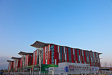 麻豆国产系列：东方幻想都市驰骋，国产驾驶新作以开放世界与深度改装引领风潮-2