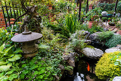 美女裸体视频软件x：极速幻影X震撼上线，在赛博都市中破解数据迷局，体验神经驾驶革命-2