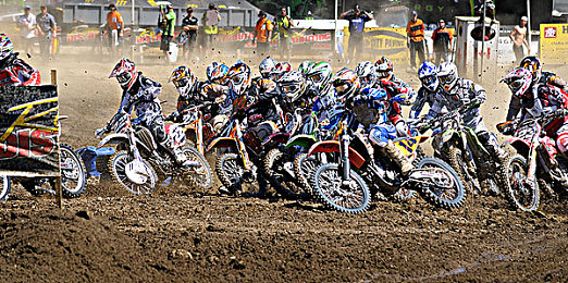 男同色情肛交网站：极速暗网，霓虹街道的双面狂飙之旅-3