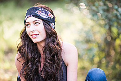 女同学裸体趴下光屁股挨打:赛道失误的卡通化惩戒模拟,驾驶责任感培养新体验-2