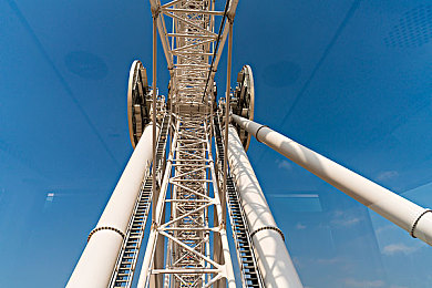 国产吃瓜黑料泄密:极速暗流颠覆传统竞速,情报心理战重塑赛道对决-4