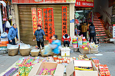 黄色app大全2023:极速狂飙,沉浸驾驶,年度热门赛车游戏深度解析-3