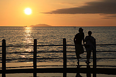 看黄色应用：追逐地平线金色荣耀，墨西哥落日竞速全攻略-2