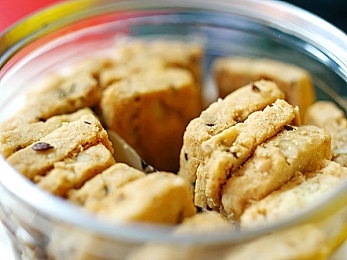 sesee99：在动态代码中驾驭无尽道路的哲学赛车