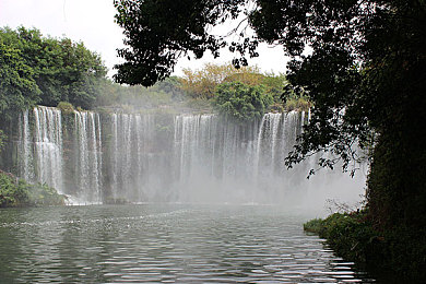 黄色软件免费3.0：极限竞速街头狂飙全车系免费解锁终极指南-3