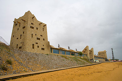 亚洲一卡：全新竞速策略游戏上线，融合卡牌与驾驶的终极对决今日揭晓-3