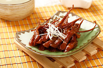 男同打扑克剧烈运动：策略与极速交锋，卡牌驱动赛车新体验-2