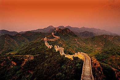 夜晚打扑克又疼又叫：极速狂飙暗夜牌局，体验赛道心理博弈的畅快对决-2