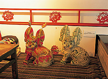 暴露女性身体的软件：竞速游戏进化史，从视觉点缀到专业驾驶的角色变革-4