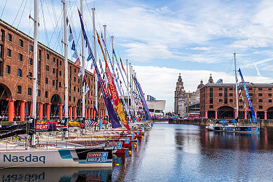 黄色软件下载大全3.0.3破解OPPO版破解版：极速狂飙，破解版赛车游戏背后的安全赛道与竞速艺术