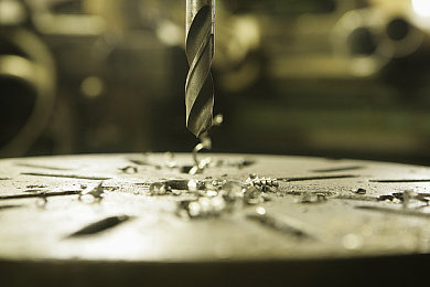 国产影院av：极速影院震撼上线，沉浸式驾驶体验开启视听新纪元