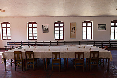 17c黑料吃瓜网：《极速黑料》今日上线，揭秘赛车江湖背后的情报战与多重结局-4