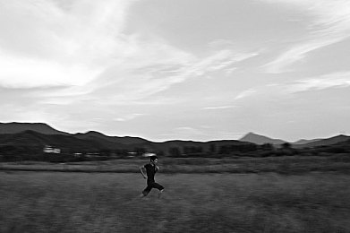 3p丈母娘:家庭竞速新游上线,平衡驾驶与亲情考验的另类模拟体验-2